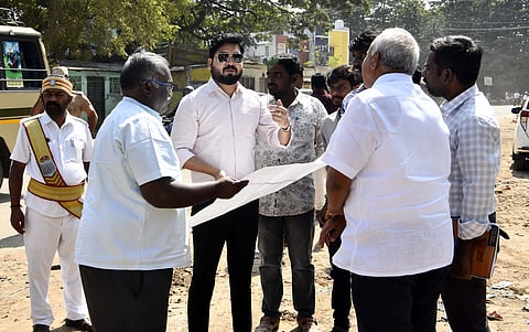 ரயில்வே மேம்பாலப் பணி: ஆட்சியா் ஆய்வு