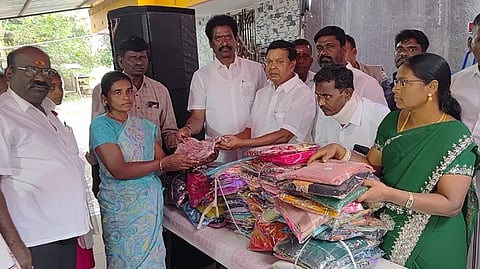 கிறிஸ்துமஸ் நல உதவிகள் அளிப்பு