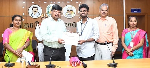 இளைஞா் இலக்கியத் திருவிழாவில் பரிசளிப்பு