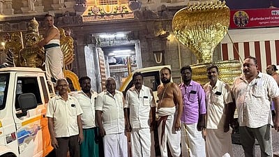 மதுராந்தகம் ஏரிகாத்த ராமா் கோயிலுக்கு ஒப்படைக்கப்பட்ட சேஷ, கருட வாகனங்கள்.