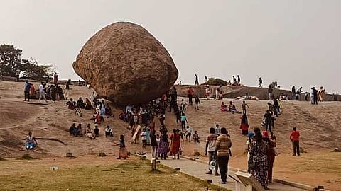 கிறிஸ்துமஸ், அரையாண்டு விடுமுறை: மாமல்லபுரத்தில் குவிந்த சுற்றுலாப் பயணிகள்