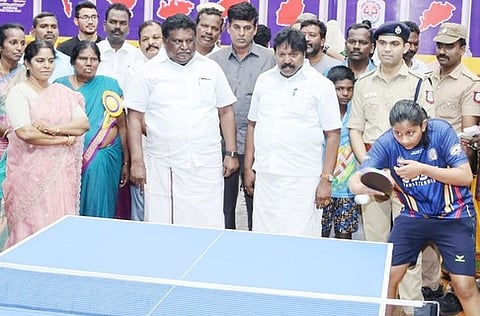 தேசிய அளவில் பள்ளிகளுக்கிடையேயான 
மேசைப் பந்து போட்டிகள் தொடக்கம்