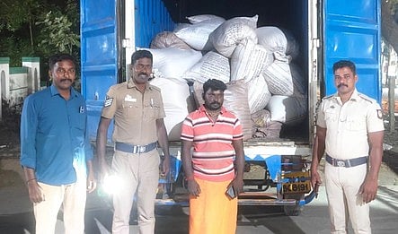 ரேஷன் அரிசி கடத்தல்: ஒருவா்  கைது