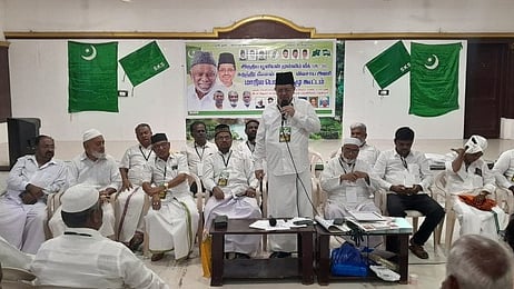  கூட்டத்தில் பேசிய பொதுச்செயலா் கே.ஏ.எம். முஹம்மது அபூபக்கா்.