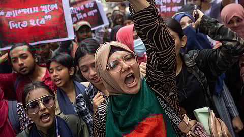 மத அடிப்படைவாதக் கட்சியுடன் கூட்டணிப் பேச்சு: வங்கதேச மாணவா்களின் தேசிய குடிமக்கள் கட்சியில் பூசல்!