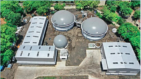 சென்னை சேத்துப்பட்டு பகுதியில் ஈரக்கழிவுகளில் இருந்து சமையல் எரிவாயு தயாரிக்கும் தனியார் நிறுவனம்.