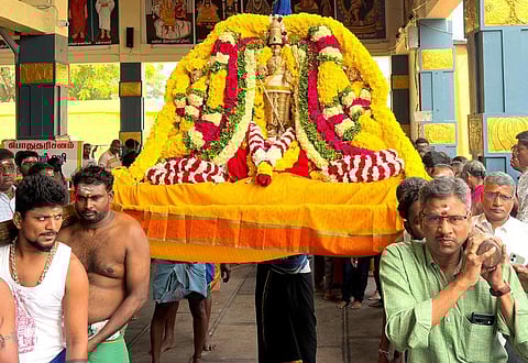 திருக்கல்யாணத்தையொட்டி வலம் வந்த முருகப் பெருமான்.