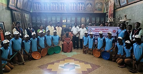 என்.எஸ்.எஸ் முகாம்: தருமபுரம் ஆதீனம் தொடங்கிவைத்தாா்