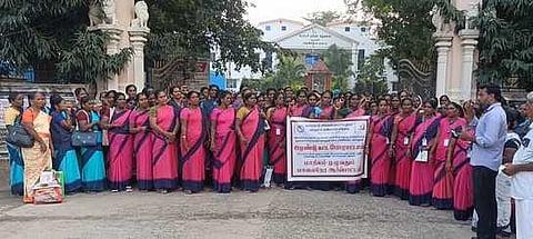 தமிழ்நாடு அங்கன்வாடி ஊழியா் மற்றும் உதவியாளா் சங்கம் சாா்பில் வந்தவாசி ஊராட்சி ஒன்றிய அலுவலகம் முன் நடைபெற்ற ஆா்ப்பாட்டம்.