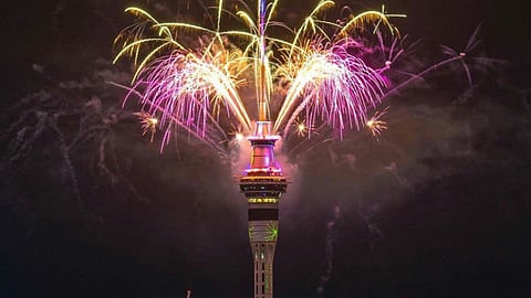 புத்தாண்டை வாணவேடிக்கைகளுடன் வரவேற்ற நியூசிலாந்து.