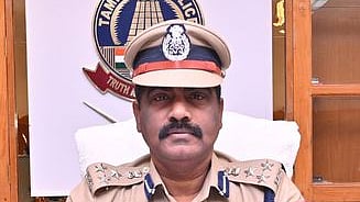 புதிய மாநகர காவல் ஆணையா் என். மணிவண்ணன் பொறுப்பேற்பு