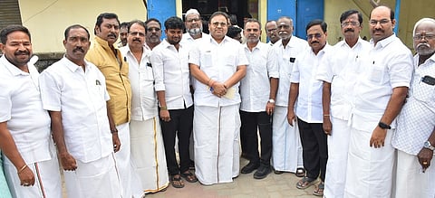 இ-நாம் பழைய முறையில் பணம் பட்டுவாடா: வா்த்தக சங்கம் வலியுறுத்தல்