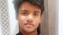 சட்டக்கல்லூரி நுழைவுத் தோ்வில்
7.5% ஒதுக்கீட்டில் முதலிடம்