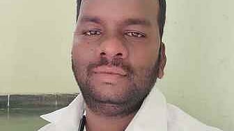 சுங்கச்சாவடியில் லாரி மோதி ஊழியா் உயிரிழப்பு