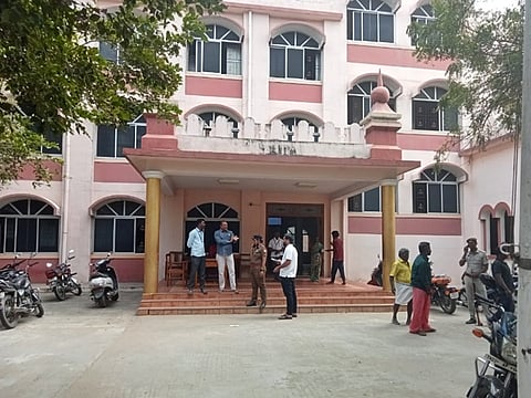 நீதிமன்றங்களுக்கு வெடிகுண்டு மிரட்டல்