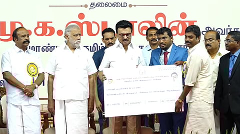 திண்டுக்கல்லில் நலத்திட்ட உதவிகளை வழங்கிய முதல்வர் ஸ்டாலின் 