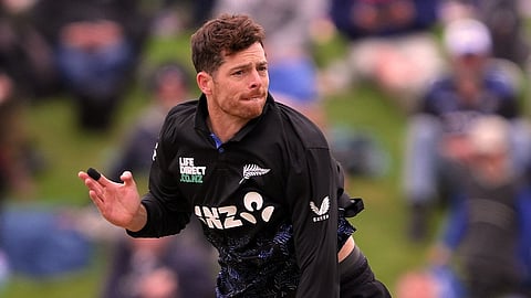 நியூசிலாந்து அணி கேப்டன் மிட்செல் சாண்ட்னர். 