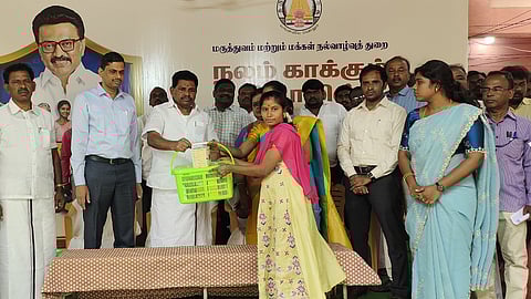 வெள்ளாளன்விளையில் நலம் காக்கும் ஸ்டாலின் மருத்துவ முகாம்