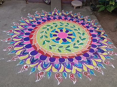 மார்கழி மாதக் கோலம்