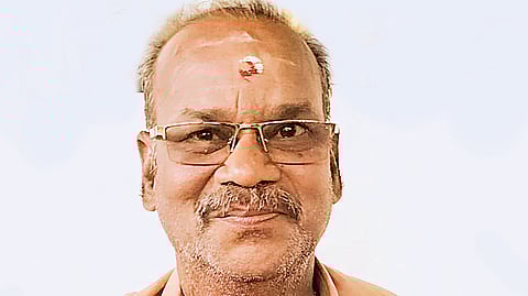 தலையாட்டி பொம்மைக்கு புத்துயிர்