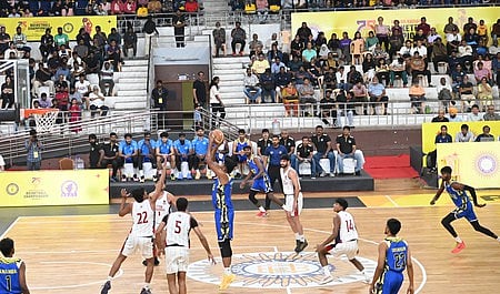 தமிழ்நாடு-உ.பி. அணிகள் ஆட்டம்