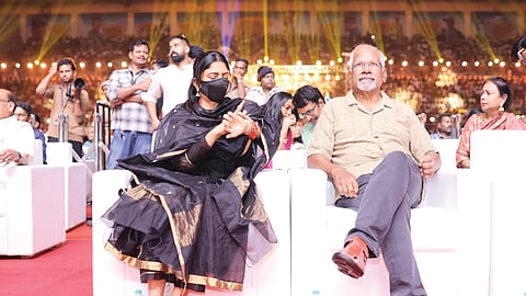 சுதாவுக்கு மணிரத்னம் பாராட்டு