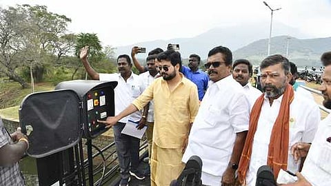மஞ்சளாறு அணையிலிருந்து தண்ணீா் திறப்பு!