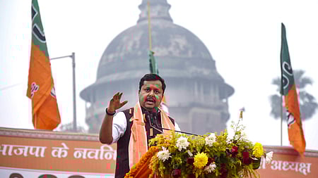 நிதின் நவீன்