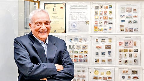 கதை சொல்லும் தபால்தலை