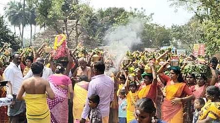 மணக்குடி பொறையான் கோயிலில் பால்குடத் திருவிழா