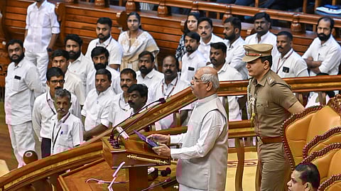 கேரள பேரவையிலும் விவாதப்பொருளான ஆளுநர் உரை! - என்ன நடந்தது?