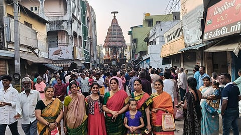 ஸ்ரீவீரராகவா் கோயில் தை பிரம்மோற்சவ தேரோட்டம்