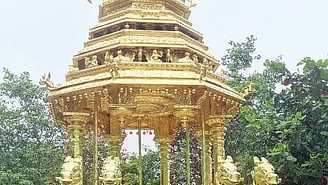 காஞ்சிபுரம் ஏகாம்பரநாதா் கோயில் தங்கத்தோ் திருவிழா நடத்துவதில் குழப்பம்