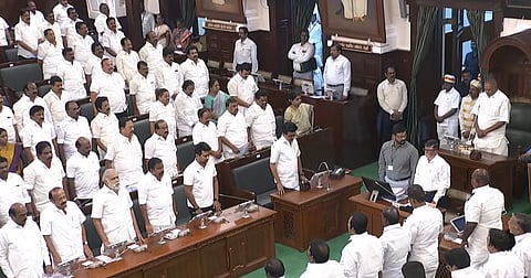 மறைந்த எம்எல்ஏக்களுக்கு பேரவையில் இரங்கல் தீர்மானம் வாசிப்பு!