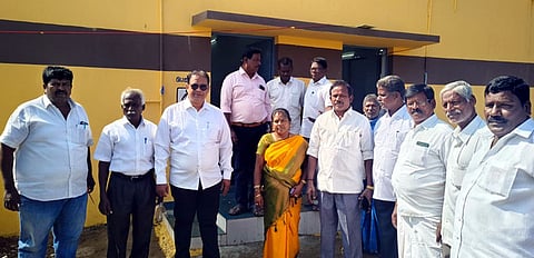 ரூ. 20 லட்சத்தில் கட்டப்பட்ட சுகாதார வளாகம் திறப்பு