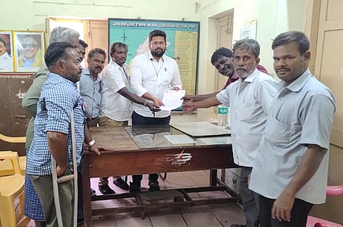 காயம்பட்டு ஏரியை தூா்வார
மாா்க்சிஸ்ட் கோரிக்கை