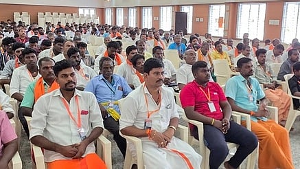 ராமேசுவரத்தை புனித தலமாக அறிவிக்கக் கோரி தீா்மானம்!