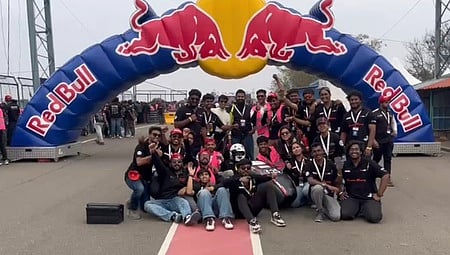 ஃபாா்முலா பாரத் 2026: 
எஸ்ஆா்எம் கேம்பா் ரேசிங் அணி தேசிய சாம்பியன்