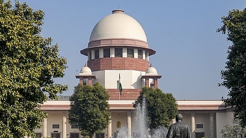 வடகலை, தென்கலை சா்ச்சைக்கு தீா்வு காண மத்தியஸ்தரை நியமித்தது உச்சநீதிமன்றம்