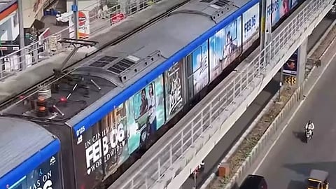 மெட்ரோ ரயிலில் வித் லவ் பட விளம்பரம்...