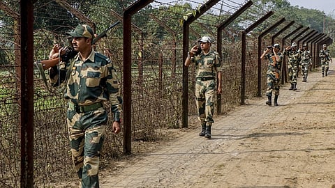 சத்தீஸ்கரில் 2 நக்ஸல்கள் சுட்டுக் கொலை