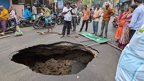கருக்கு முக்கிய சாலை