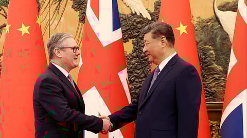  சீன அதிபர் ஷி ஜிங்பிங்குடன் பிரிட்டன் பிரதமர் கியெர் ஸ்டார்மர்
