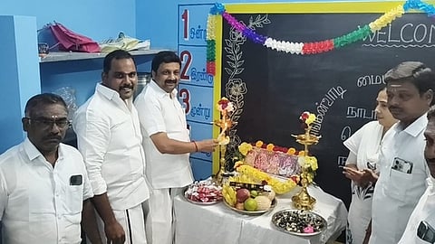  அங்கன்வாடி மையத்தை திறந்துவைத்த கே.ஆா்.என். ராஜேஸ்குமாா் எம்.பி. 