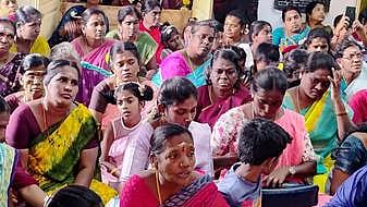  இதில் பங்கேற்ற பக்தா்கள்.

