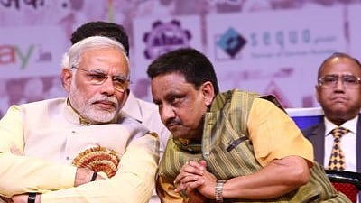 பிரதமர் மோடியுடன் அகில இந்திய வா்த்தகா்கள் கூட்டமைப்பின்  பொதுச் செயலாளா் பிரவீன் கண்டேல்வால்