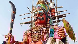 பிரம்மபுரம் ஸ்ரீமகாமுனீஸ்வரன் கோயிலில் நடைபெற்ற கும்பாபிஷேகம்.  