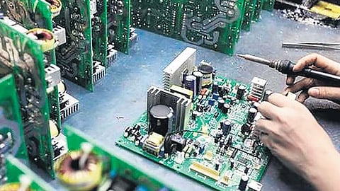 மின்னணு உற்பத்தித் துறைக்கு ரூ. 40,000 கோடி ஒதுக்கீடு!