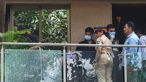 துப்பாக்கிச் சூடு நடத்தப்பட்ட வீடு