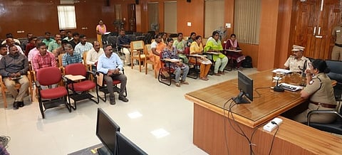 பயிற்சியில் பங்கேற்றோா்.